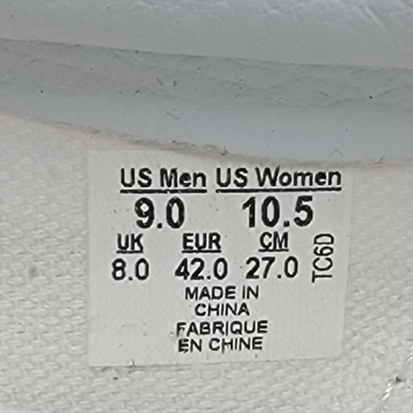 Vans | Classic distressed white canvas slip-on sneakers | MENS 9 - Picture 4 of 8